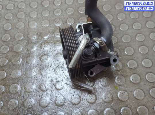 Насос гидроусилителя руля (ГУР) FO2143511 на Ford Focus 2 2005-2008