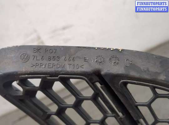 купить Заглушка (решётка) бампера на Volkswagen Touareg 2007-2010