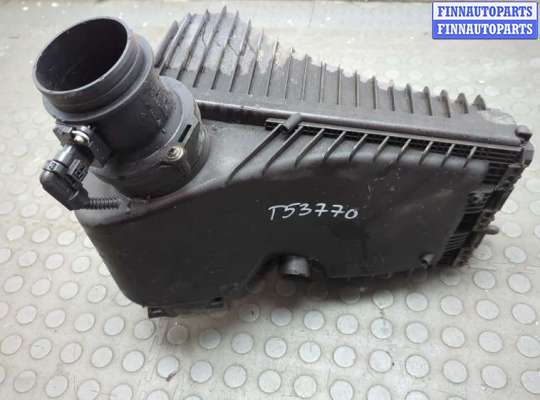 Датчик расхода воздуха (ДМРВ) на Volkswagen Touareg II (7P)