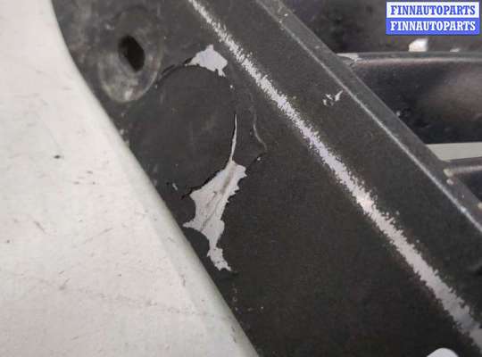 купить Решетка радиатора на Mitsubishi Lancer 9 2003-2006