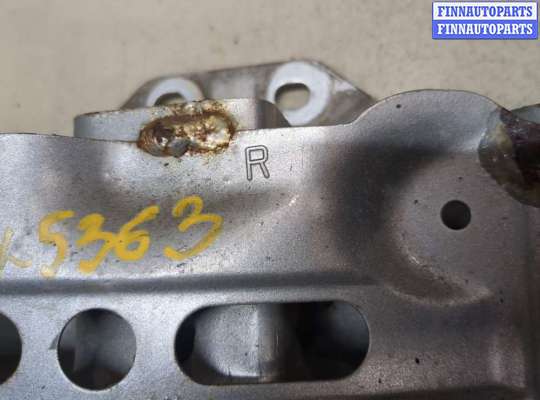 купить Кронштейн усилителя бампера на Toyota Avensis 2 2003-2008