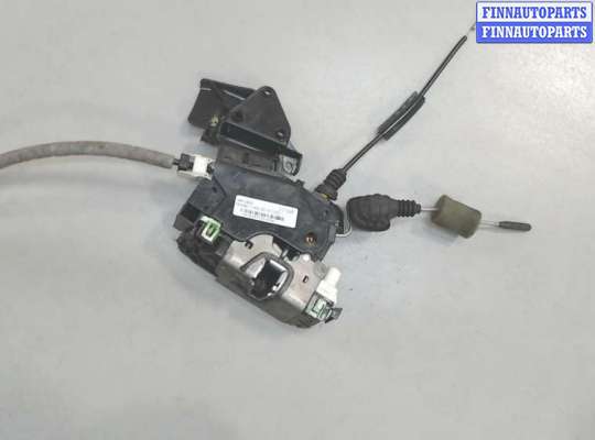 Замок боковой двери на Mercedes-Benz C (W204)