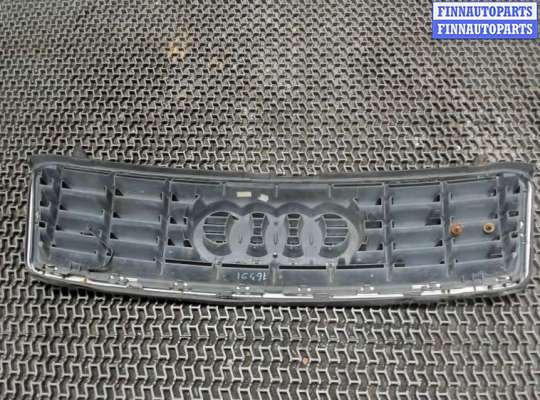 купить Решетка радиатора на Audi A4 (B6) 2000-2004