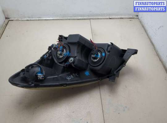 купить Фара (передняя) на Toyota Corolla Verso 2004-2009