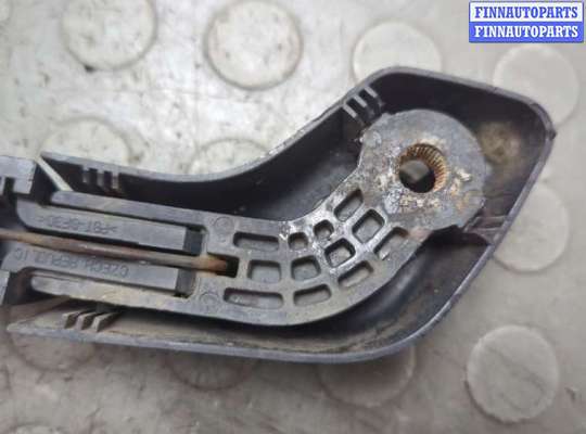 купить Щеткодержатель на Volvo XC70 2000-2007