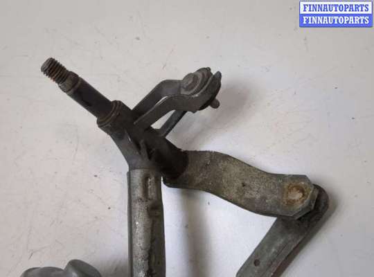 Трапеция дворников (стеклоочистителя) на Peugeot 207