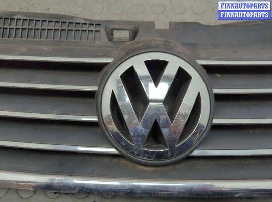 купить Решетка радиатора на Volkswagen Passat 5 2000-2005