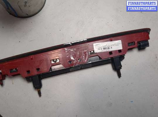 купить Фонарь дополнительный (стоп-сигнал) на Peugeot 3008 2009-2016