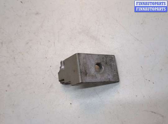 купить Петля двери на BMW X5 E70 2006-2013