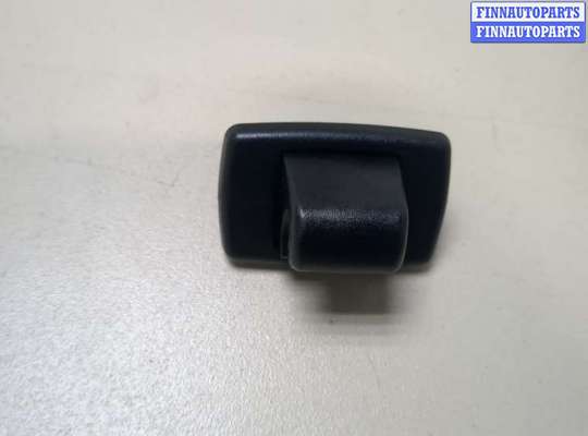 Кронштейн козырька солнцезащитного MB1542154 на Mercedes C W204 2006-2015