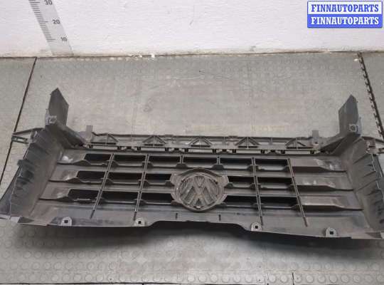 купить Решетка радиатора на Volkswagen Crafter 2006-2016