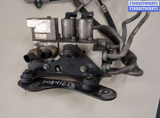 Клапан воздушный на Mercedes-Benz ML / GLE (W166)