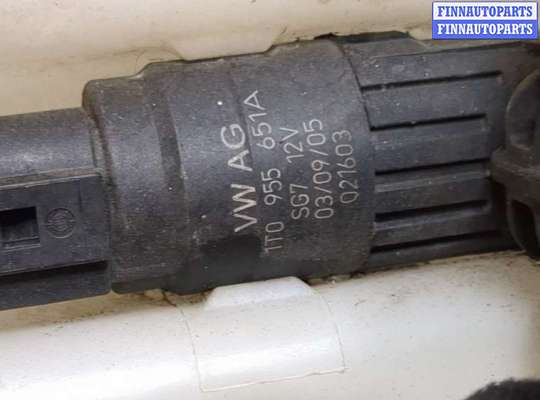купить Бачок омывателя на Volkswagen Golf 5 2003-2009