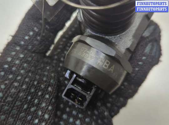 Форсунка топливная на Volkswagen Golf Plus (5M1)