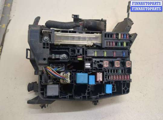 купить Блок предохранителей на Toyota Auris E15 2006-2012