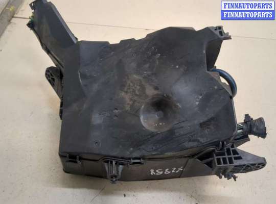 купить Блок предохранителей на Toyota Auris E15 2006-2012