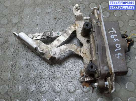 Купить Петля капота на Mercedes E W212 2009-2016 Петля капота MB1738401 на Mercedes E W212 2009-2016