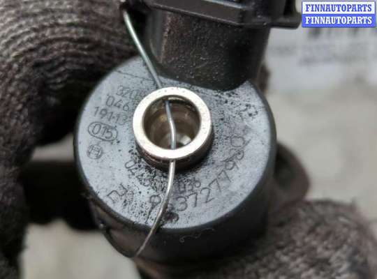 купить Форсунка топливная на Citroen C5 2001-2004