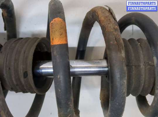 Стойка подвески амортизационная на Toyota Harrier I (U10W)