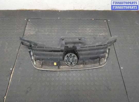 купить Решетка радиатора на Volkswagen Touran 2003-2006