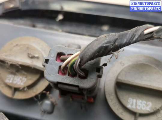 купить Фонарь (задний) на Jeep Liberty 2001-2007