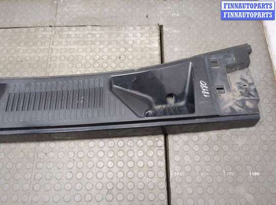 купить Жабо под дворники (дождевик) на Hummer H2