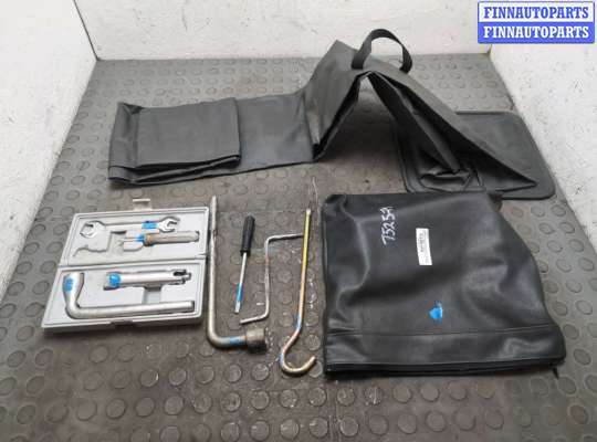 купить Набор инструментов штатный на Honda Legend 1996-2004