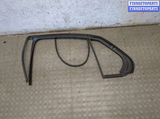 купить Молдинг стекла (боковое) на Volkswagen Jetta 5 2004-2010