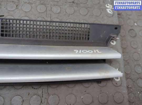 купить Решетка радиатора на Volkswagen Golf 4 1997-2006
