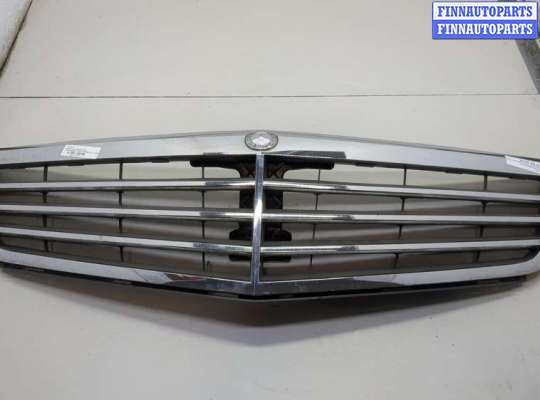 Решетка радиатора на Mercedes-Benz C (W204)