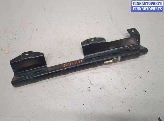 купить Кронштейн (лапа крепления) на Porsche Panamera 2009-2016