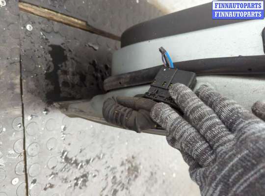 купить Стекло боковой двери на Ford C-Max 2002-2010