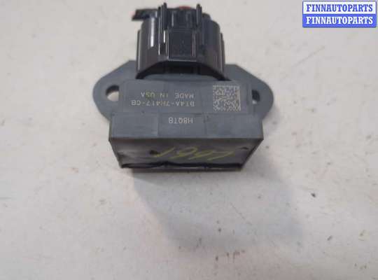 купить Блок управления топливным насосом на Ford Escape 2012-2015