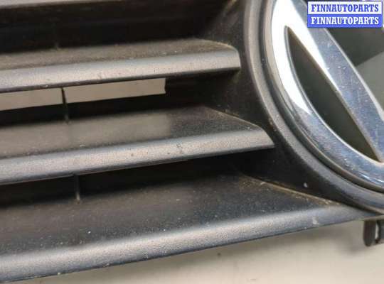 купить Решетка радиатора на Volkswagen Polo 1999-2001