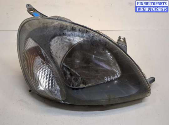 Фара передняя на Toyota Vitz P1