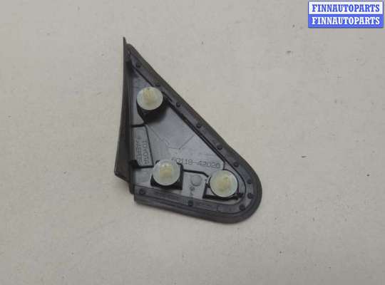 купить Молдинг крыла на Toyota RAV 4 2013-2015