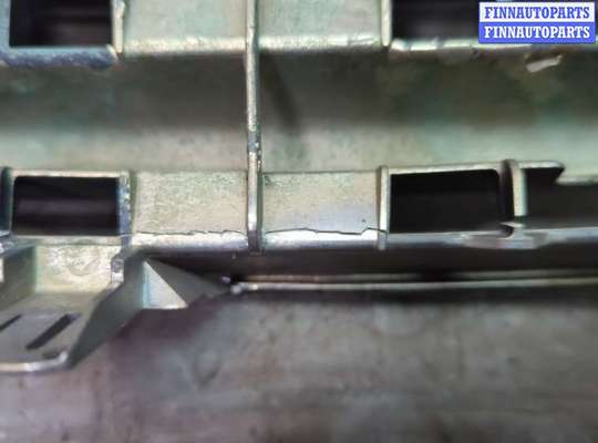 купить Камера переднего вида на Infiniti QX56 2010-2013