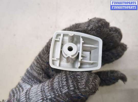 купить Кронштейн козырька солнцезащитного на Ford Escape 2015-2019