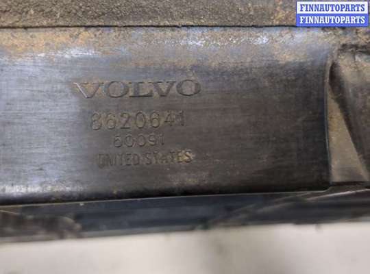 купить Решетка радиатора на Volvo XC90 2002-2006