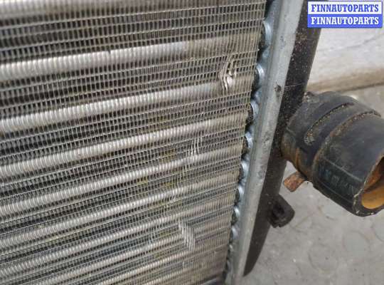 купить Радиатор охлаждения двигателя на Renault Scenic 1996-2002