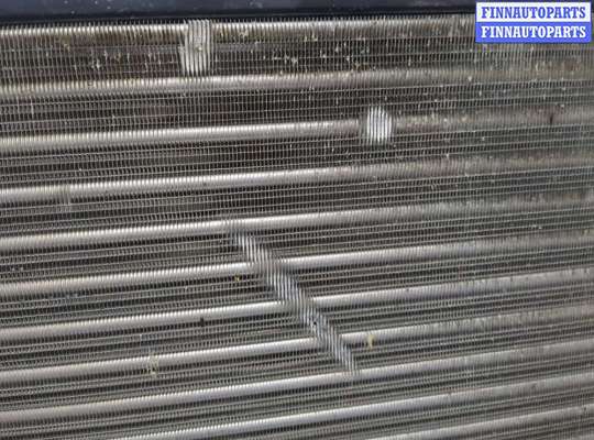 купить Радиатор охлаждения двигателя на Renault Scenic 1996-2002