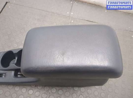 купить Консоль салона (кулисная часть) на Toyota Matrix 2002-2008