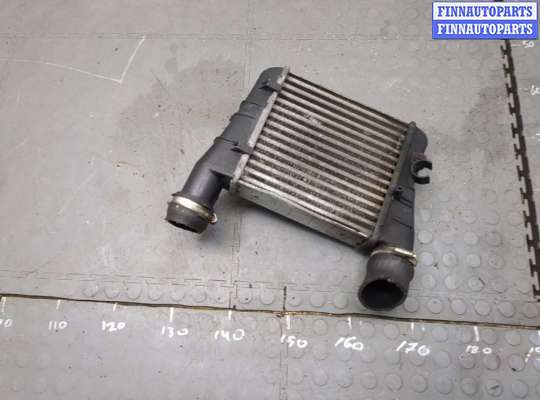Купить Радиатор интеркулера на Audi A4 (B7) 2004-2009 Радиатор интеркулера AU1722492 на Audi A4 (B7) 2004-2009