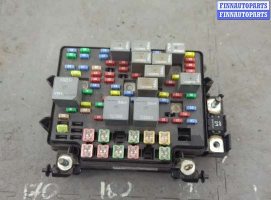 купить Блок реле на Cadillac Escalade 2 2001-2006