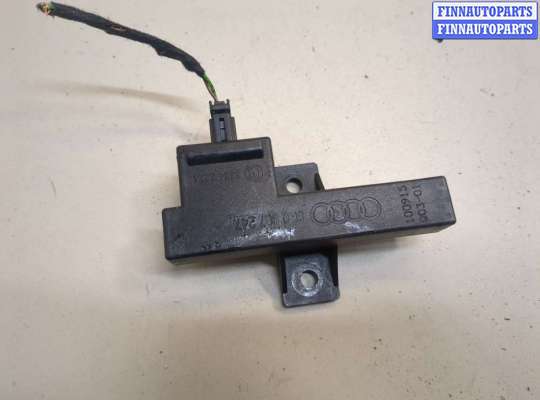 купить Антенна на Audi A8 (D4) 2010-2017