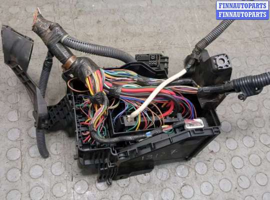 купить Блок предохранителей на Toyota Venza 2008-2017