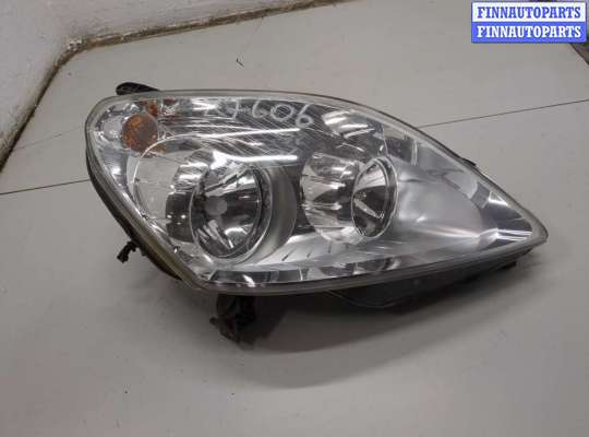 Фара передняя на Opel Zafira B