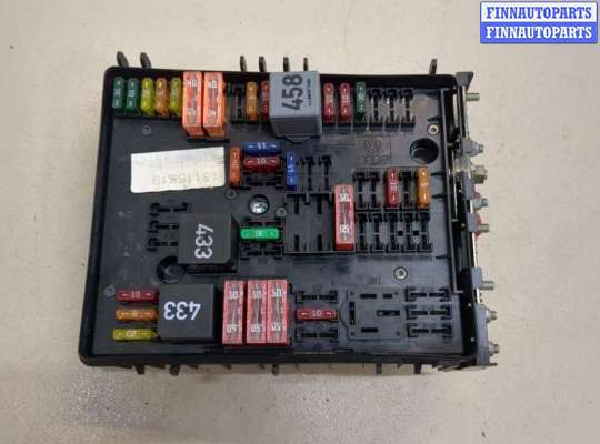 купить Блок предохранителей на Volkswagen Golf 5 2003-2009