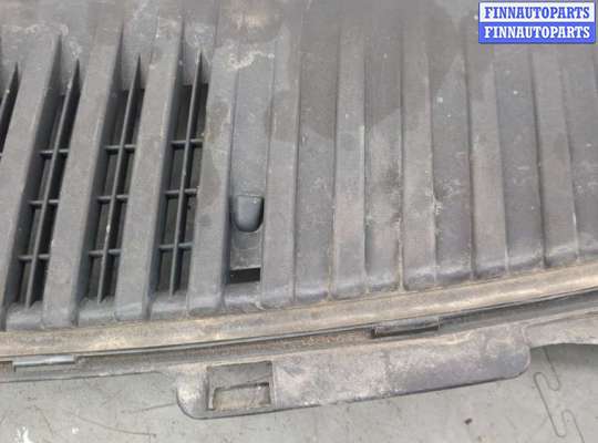 купить Жабо под дворники (дождевик) на Lincoln Navigator 2002-2006