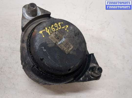 Подушка крепления двигателя MB1465369 на Mercedes C W204 2007-2013